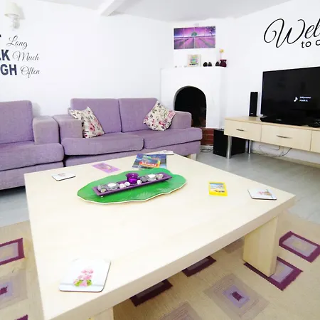 Albergue Downtown Cozy *