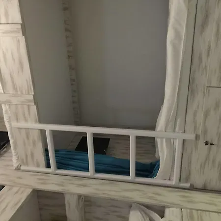 Downtown Cozy بيت شباب *